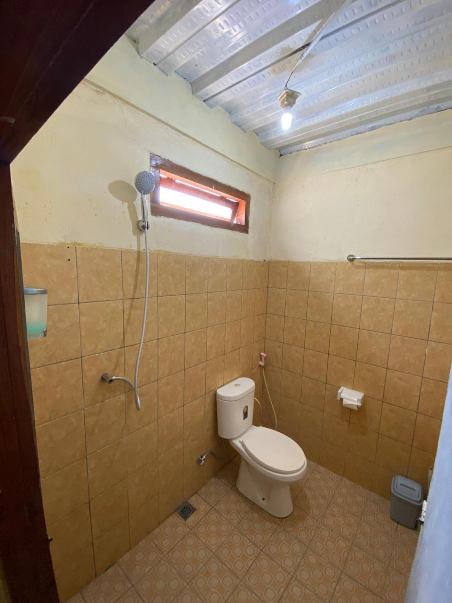 Pieter Homestay ラブハン・バジョ エクステリア 写真